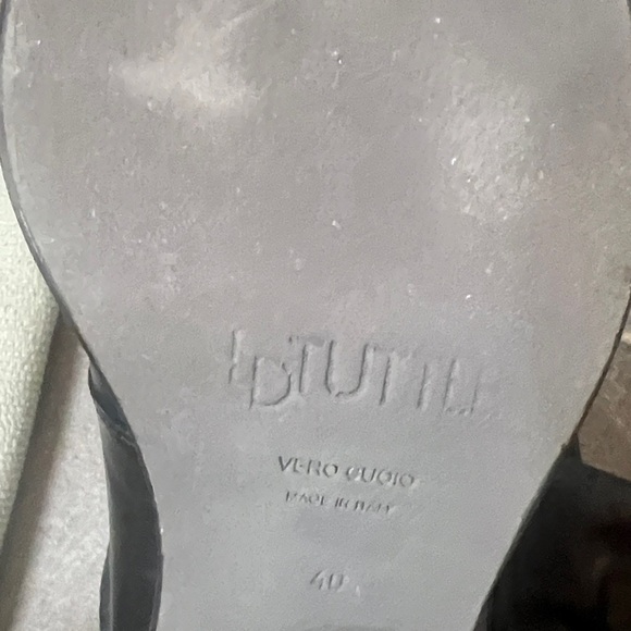 LD Tuttle women’s Sz 9 Black Leather Ankle Booties boots chunky whimigroth - Picture 8 of 11